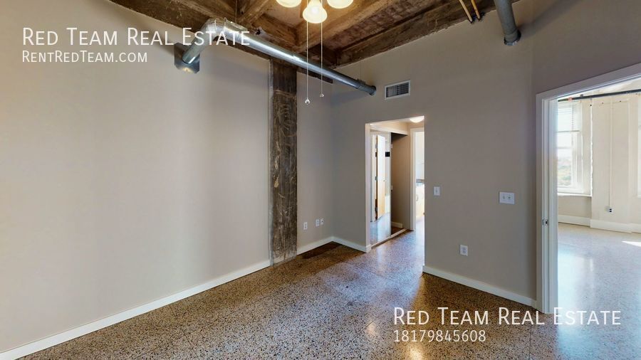 High Rise Views - Historic Charm property image