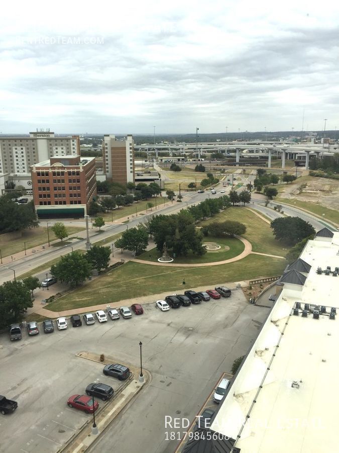 High Rise Views - Historic Charm property image