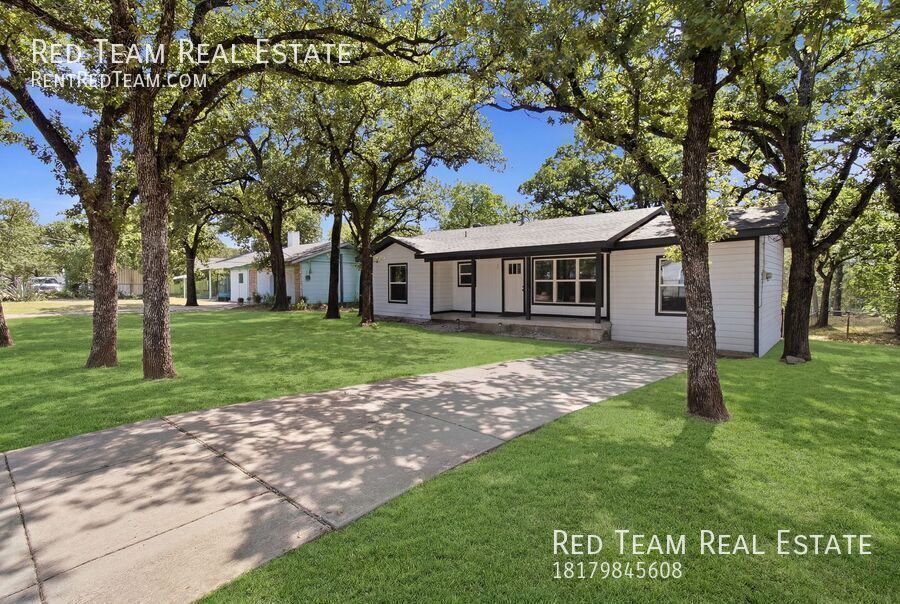 800 Winnie St. property image