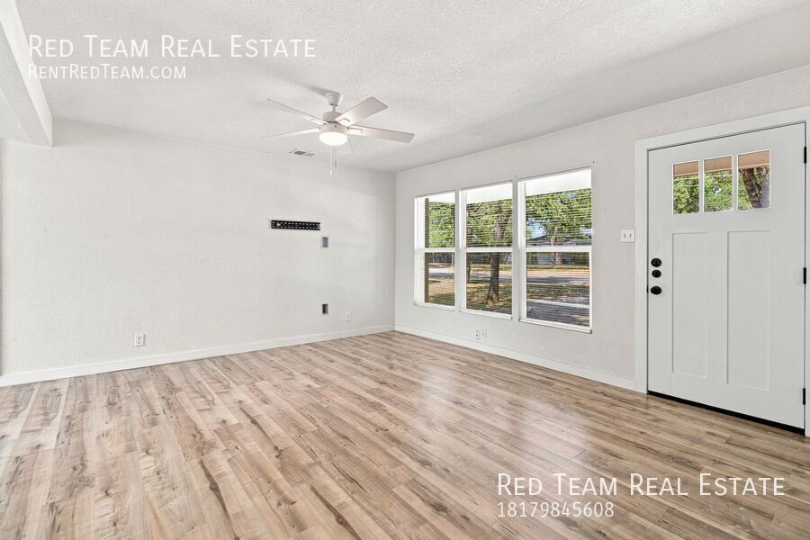 800 Winnie St. property image