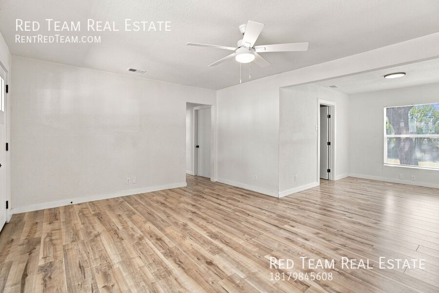 800 Winnie St. property image