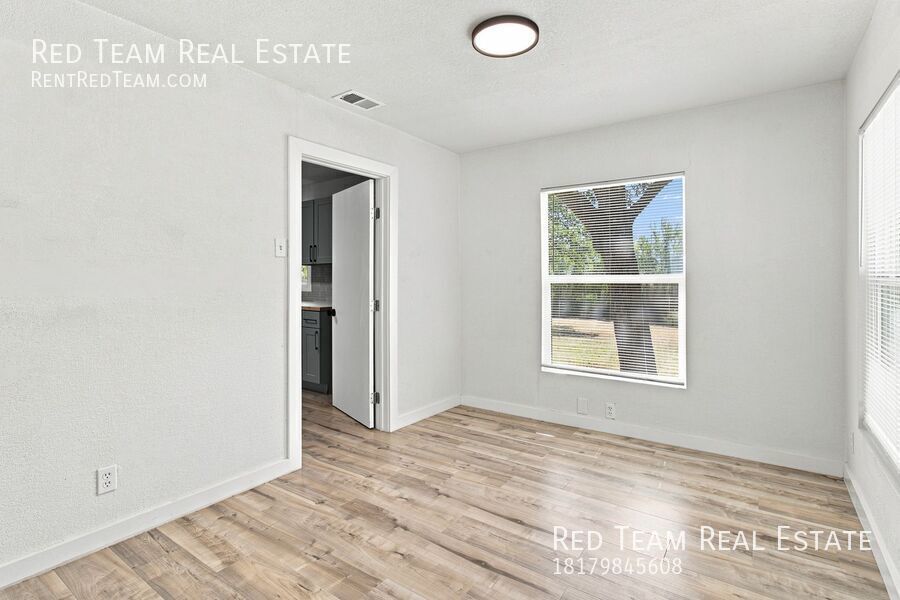 800 Winnie St. property image