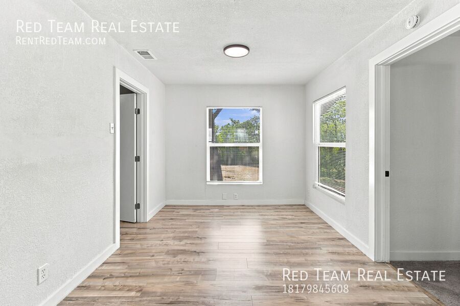 800 Winnie St. property image
