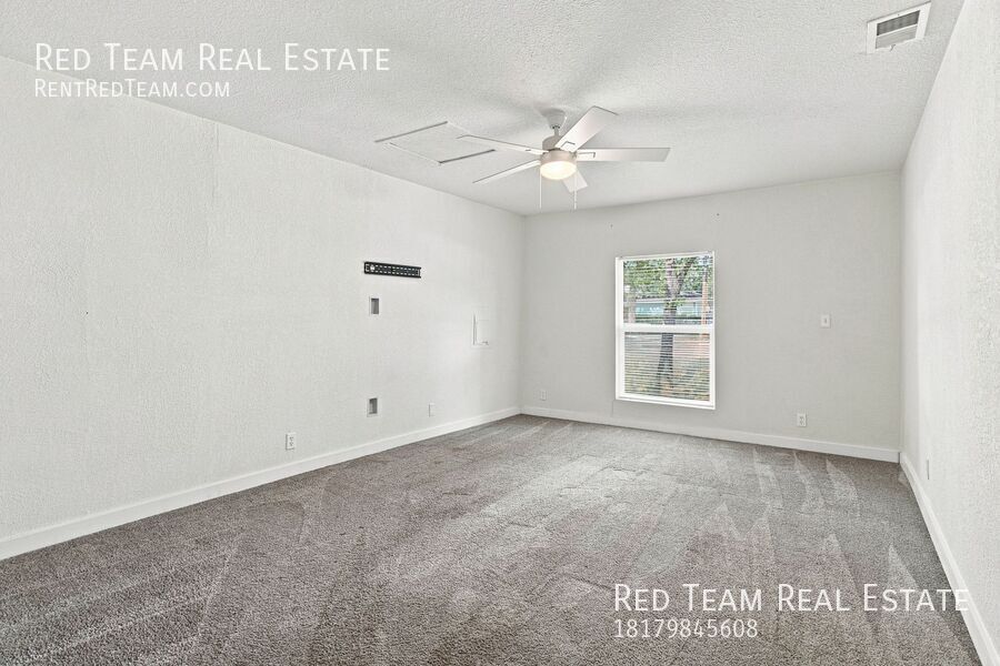 800 Winnie St. property image