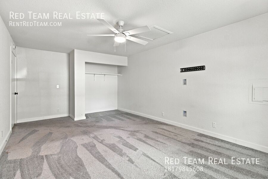 800 Winnie St. property image