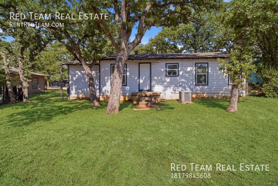 800 Winnie St. property image