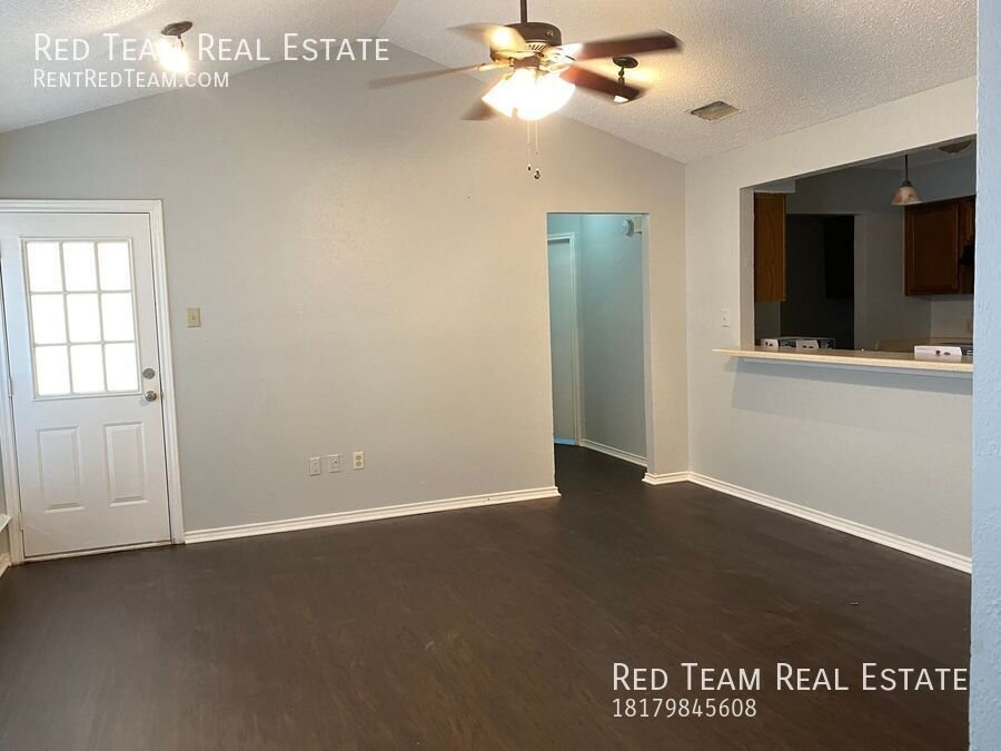 Darling 3-2 Duplex in Frisco! property image