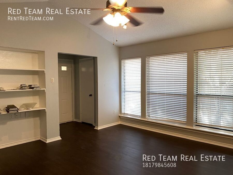 Darling 3-2 Duplex in Frisco! property image