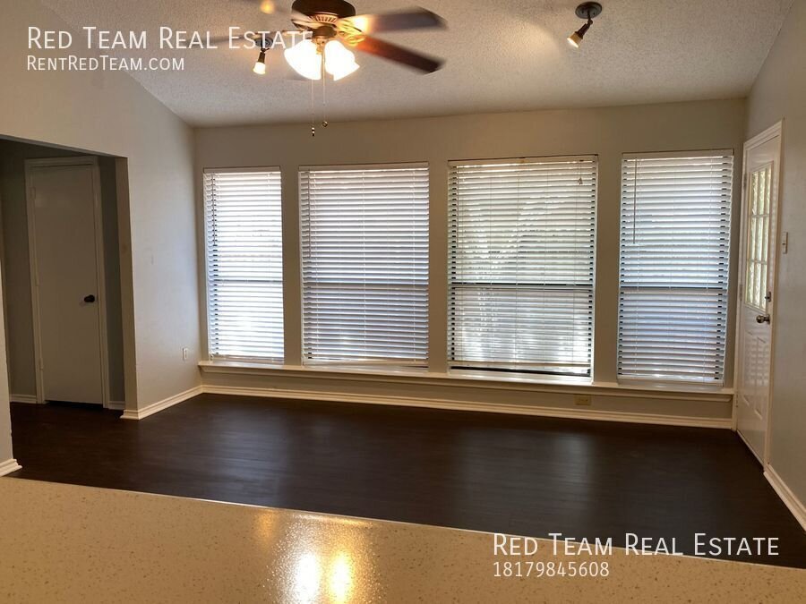 Darling 3-2 Duplex in Frisco! property image