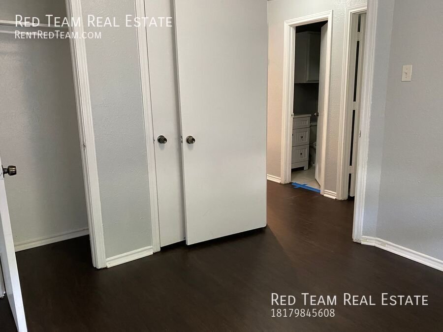 Darling 3-2 Duplex in Frisco! property image