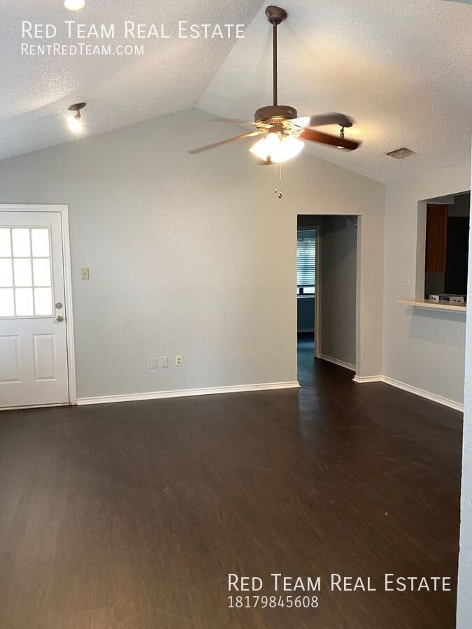 Darling 3-2 Duplex in Frisco! property image