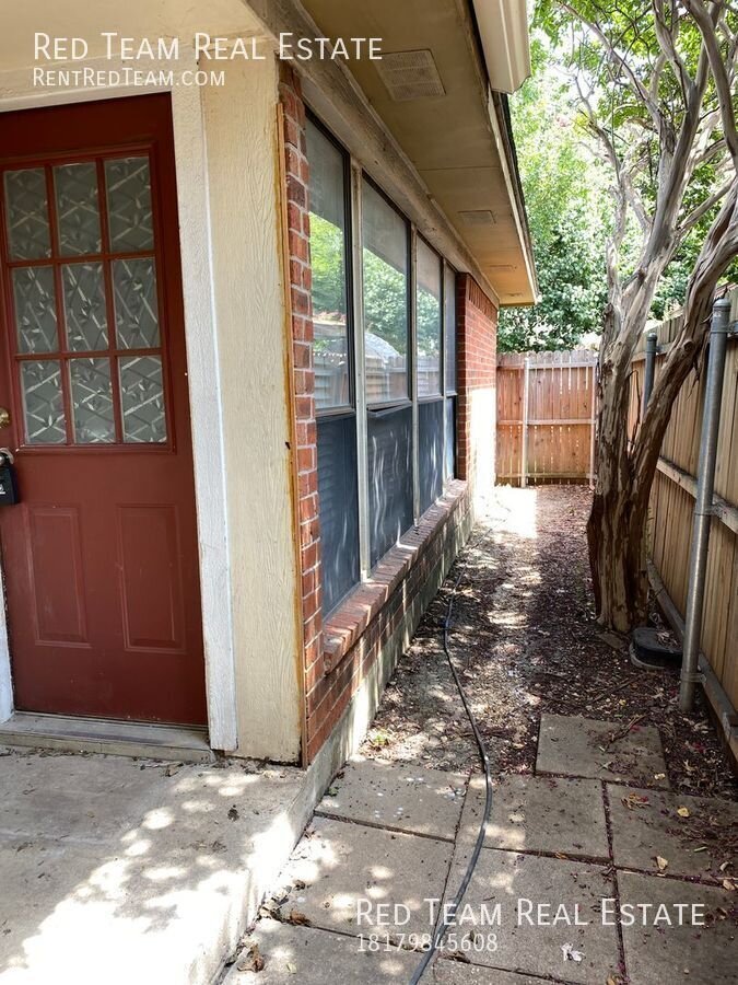 Darling 3-2 Duplex in Frisco! property image