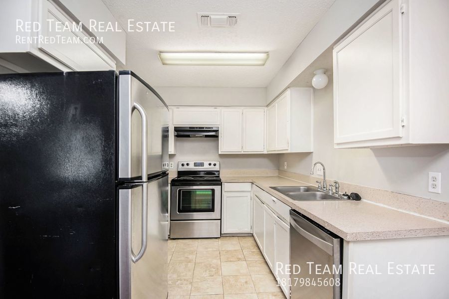 Updated 2 Bedroom, 2 Bathroom Duplex in North Richland Hills property image