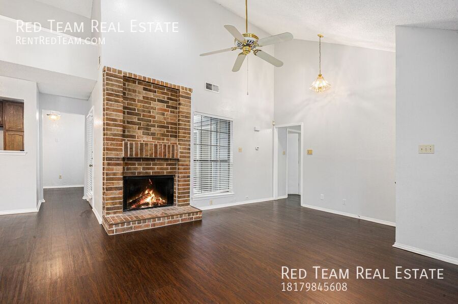 Outskirts West Fort Worth Home Available! property image