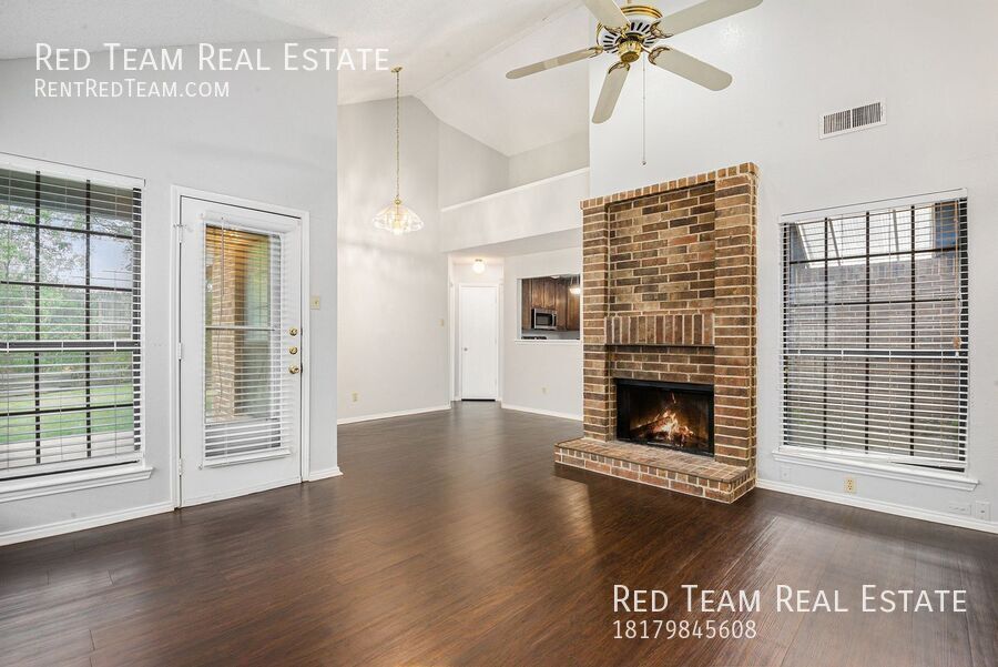 Outskirts West Fort Worth Home Available! property image