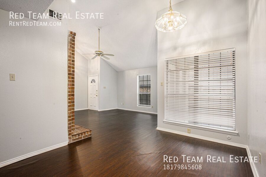 Outskirts West Fort Worth Home Available! property image