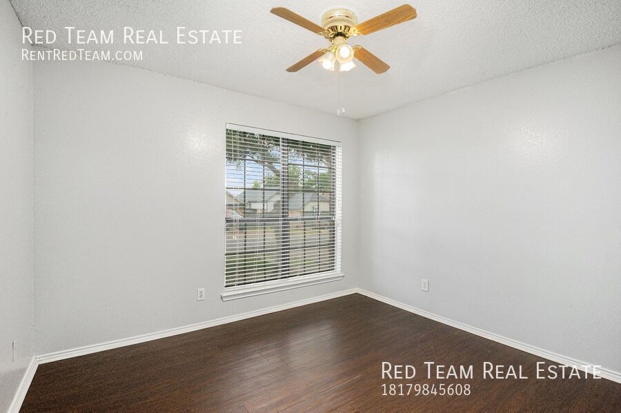 Outskirts West Fort Worth Home Available! property image