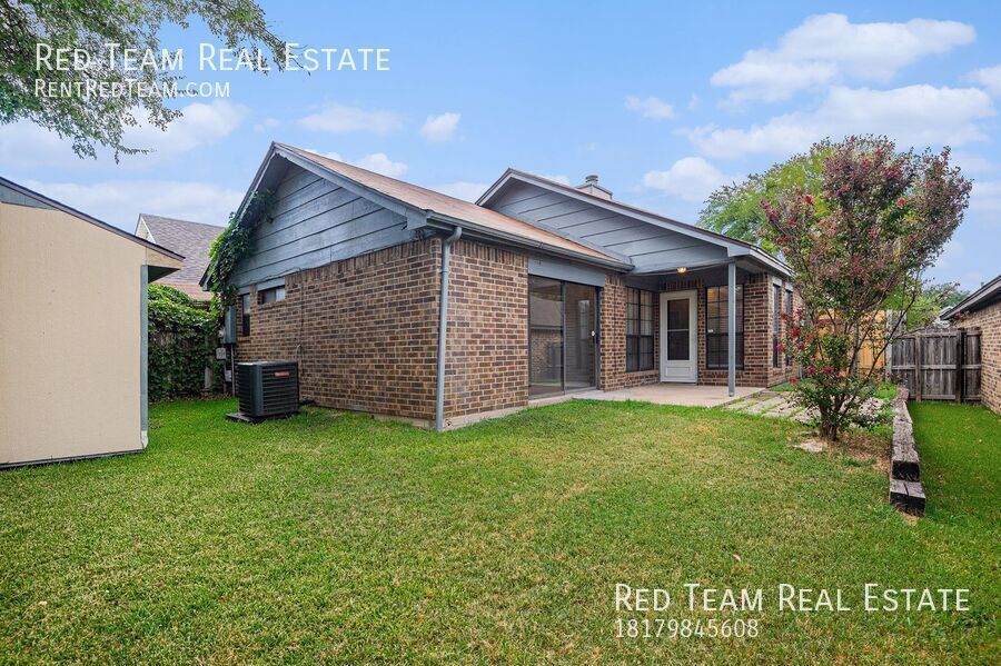 Outskirts West Fort Worth Home Available! property image