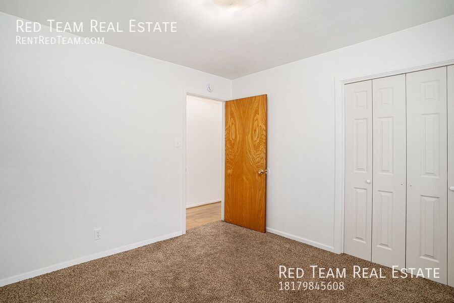 Great 3 Bedroom with Detached Workshop and we will do the Lawn! property image