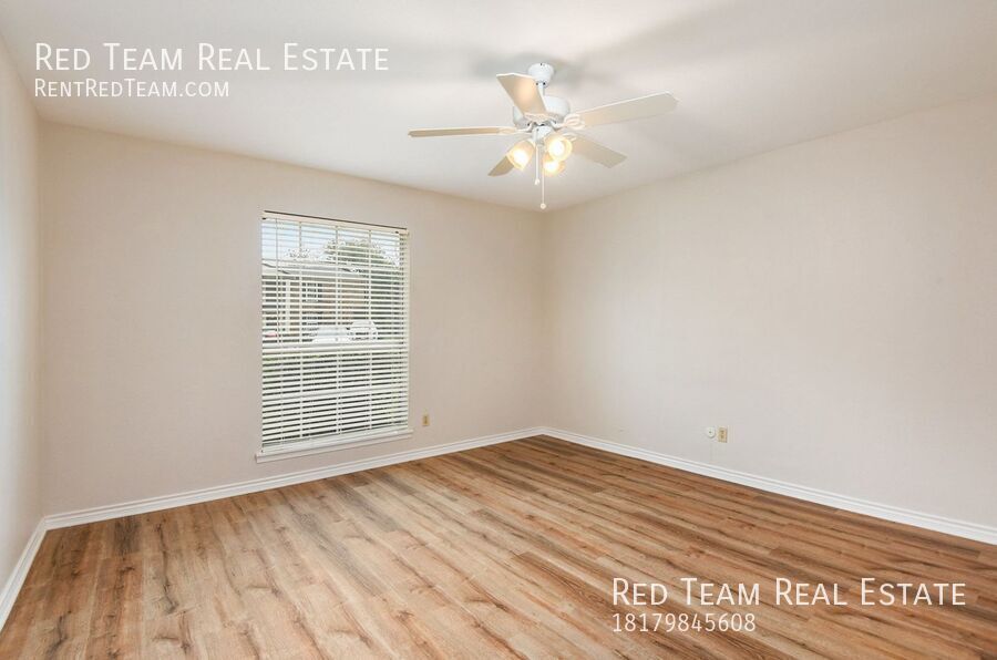 Elegant Three Bedroom Unit across from Ridglea Country Club property image