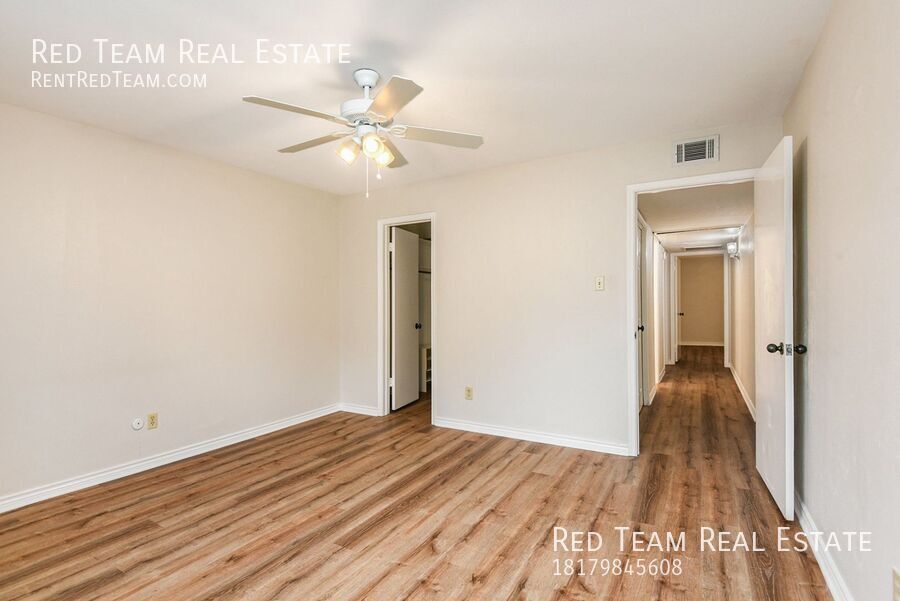 Elegant Three Bedroom Unit across from Ridglea Country Club property image