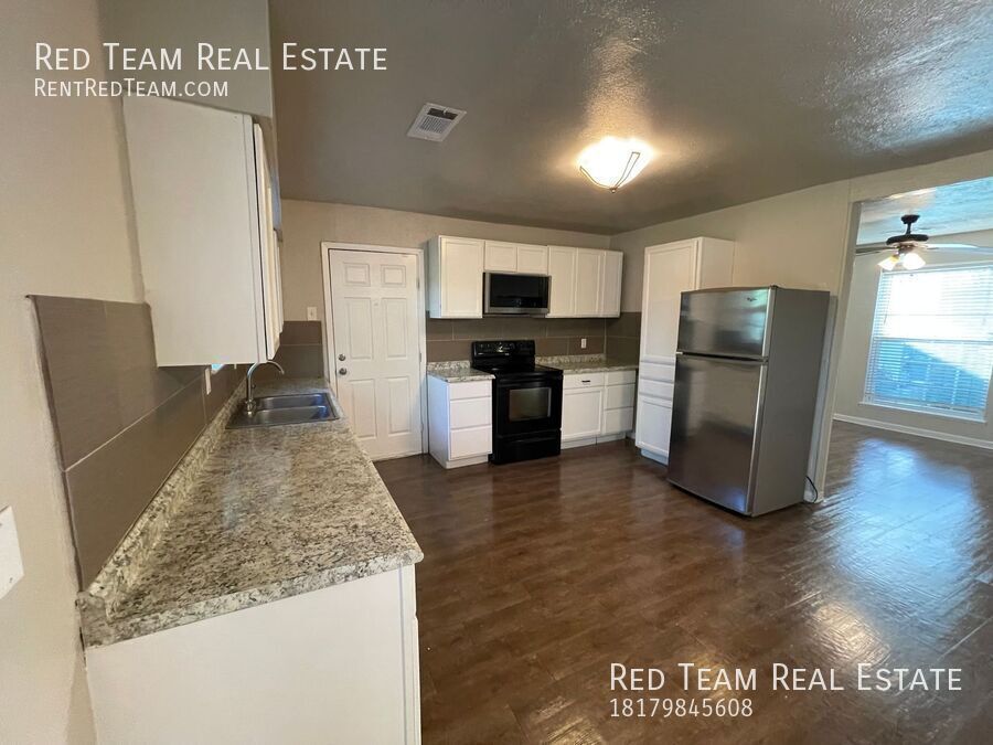 Burleson Gem - Near everything! property image