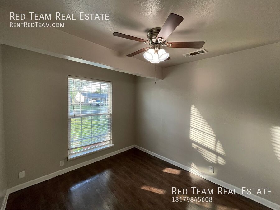 Burleson Gem - Near everything! property image