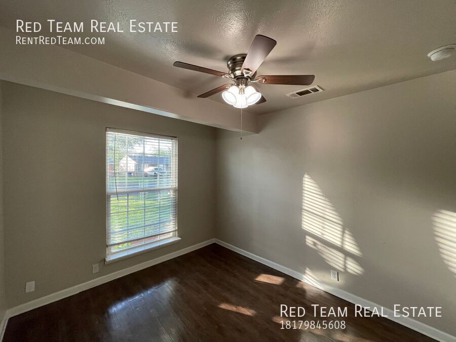 Burleson Gem - Near everything! property image