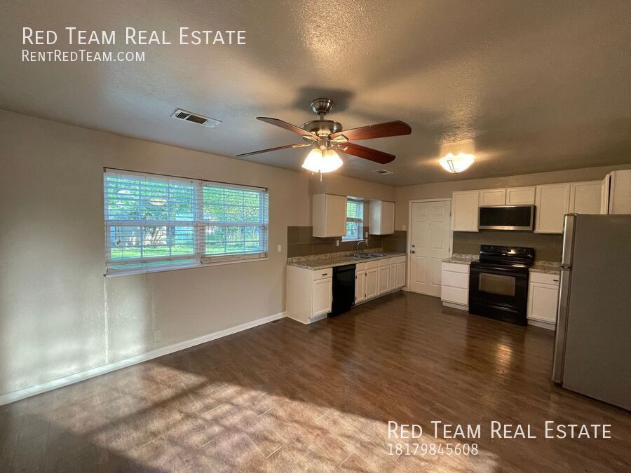 Burleson Gem - Near everything! property image