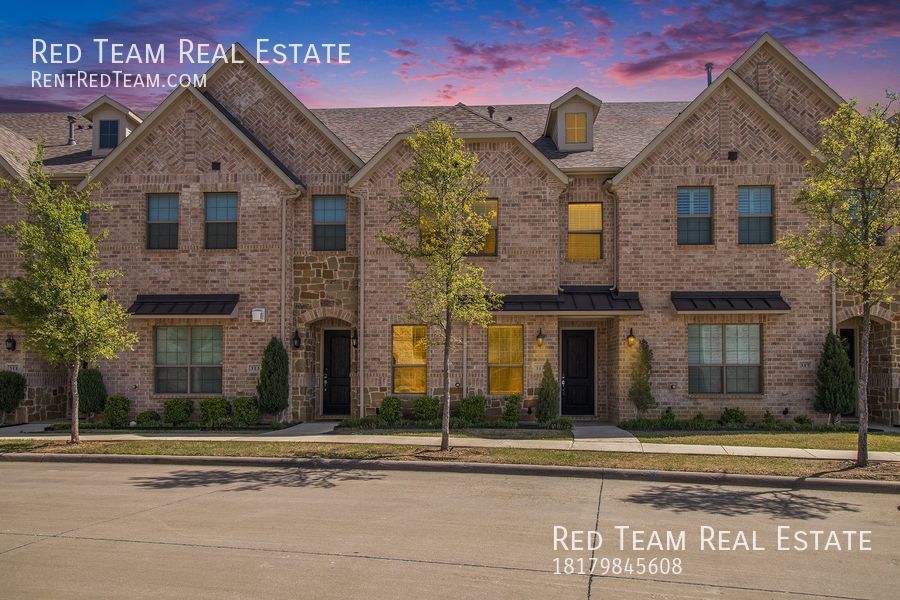 Convenience, Style, and Location - Windhaven Crossings Townhome property image