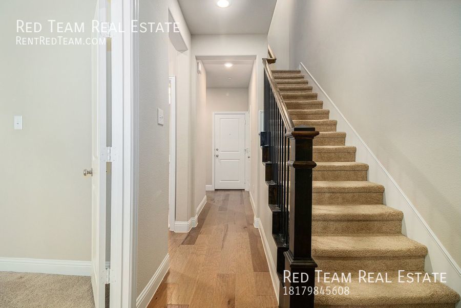 Convenience, Style, and Location - Windhaven Crossings Townhome property image