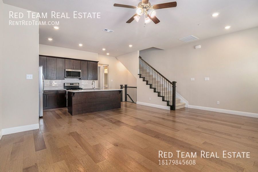 Convenience, Style, and Location - Windhaven Crossings Townhome property image