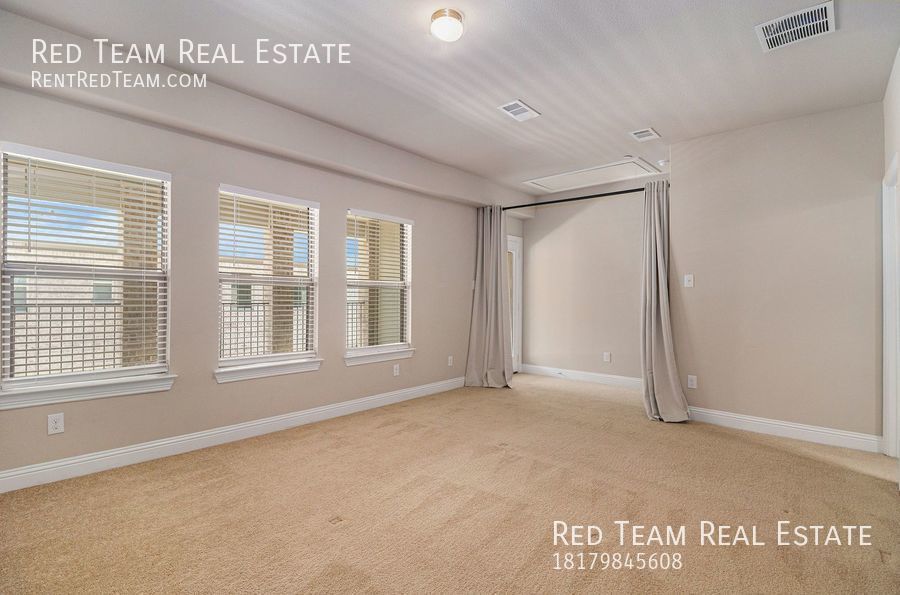Convenience, Style, and Location - Windhaven Crossings Townhome property image
