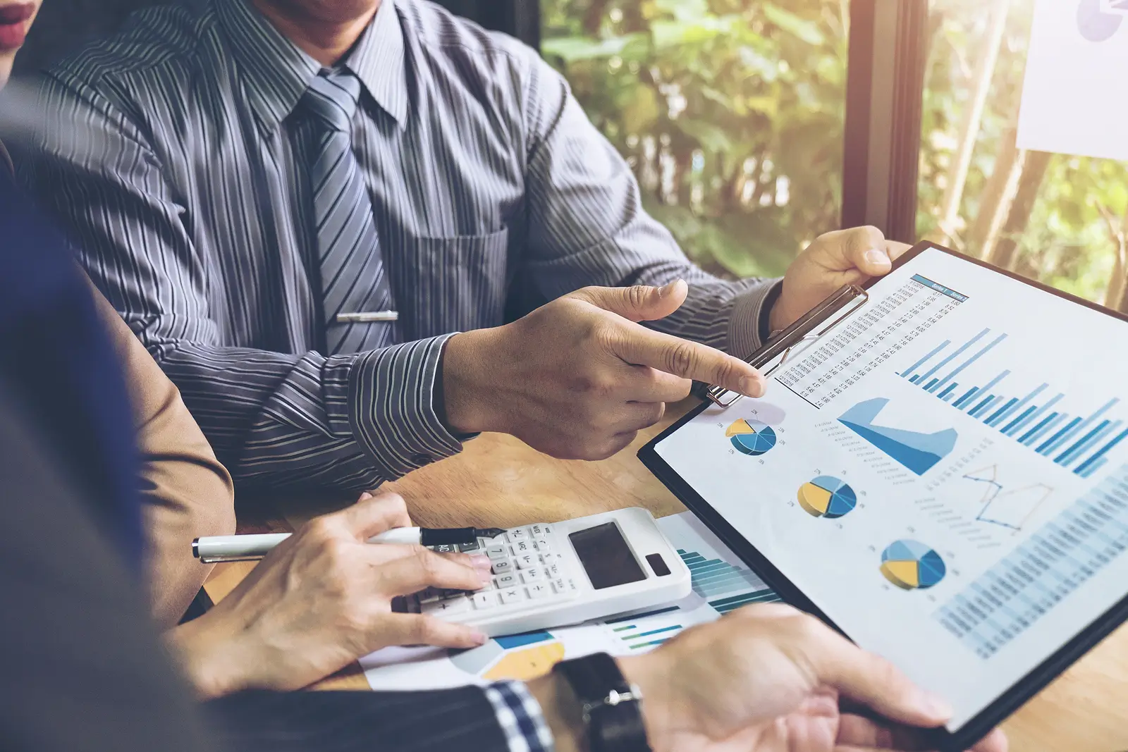 How to Evaluate a DFW Property Management Company Before You Sign